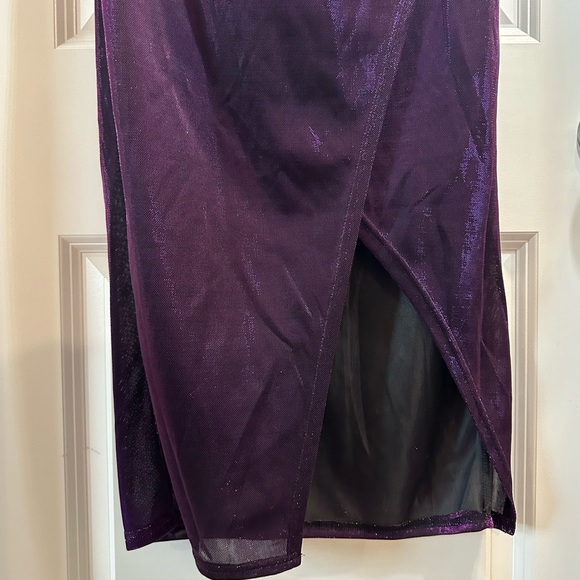 Dress - Picture 4 of 5